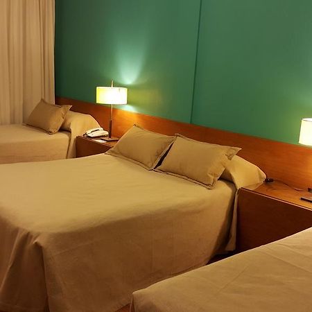 Hotel Avenida Buenos Aires Buitenkant foto