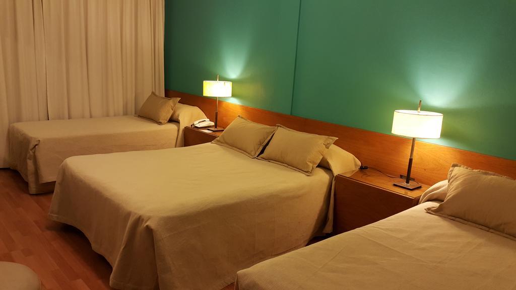Hotel Avenida Buenos Aires Buitenkant foto