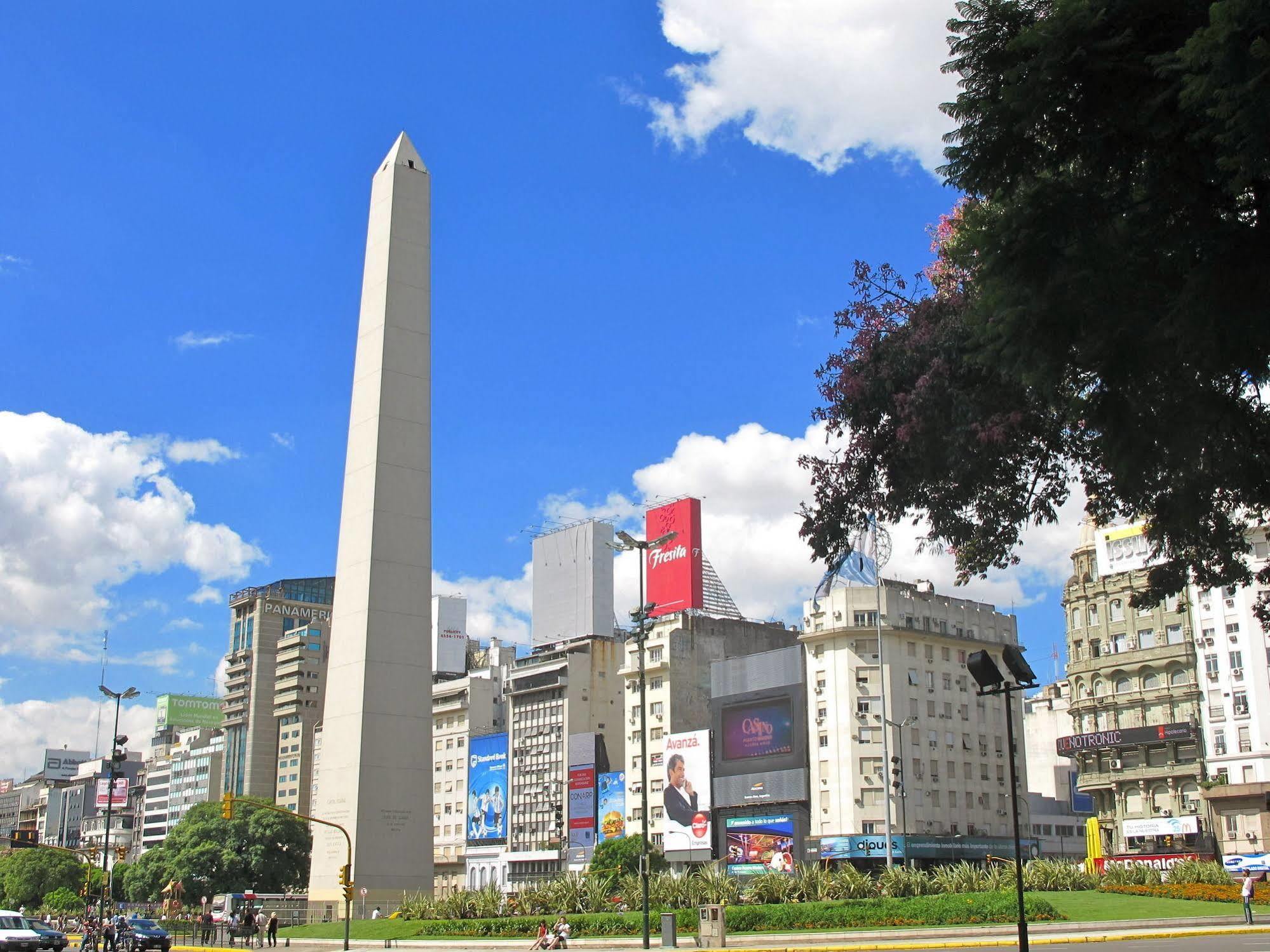 Hotel Avenida Buenos Aires Buitenkant foto