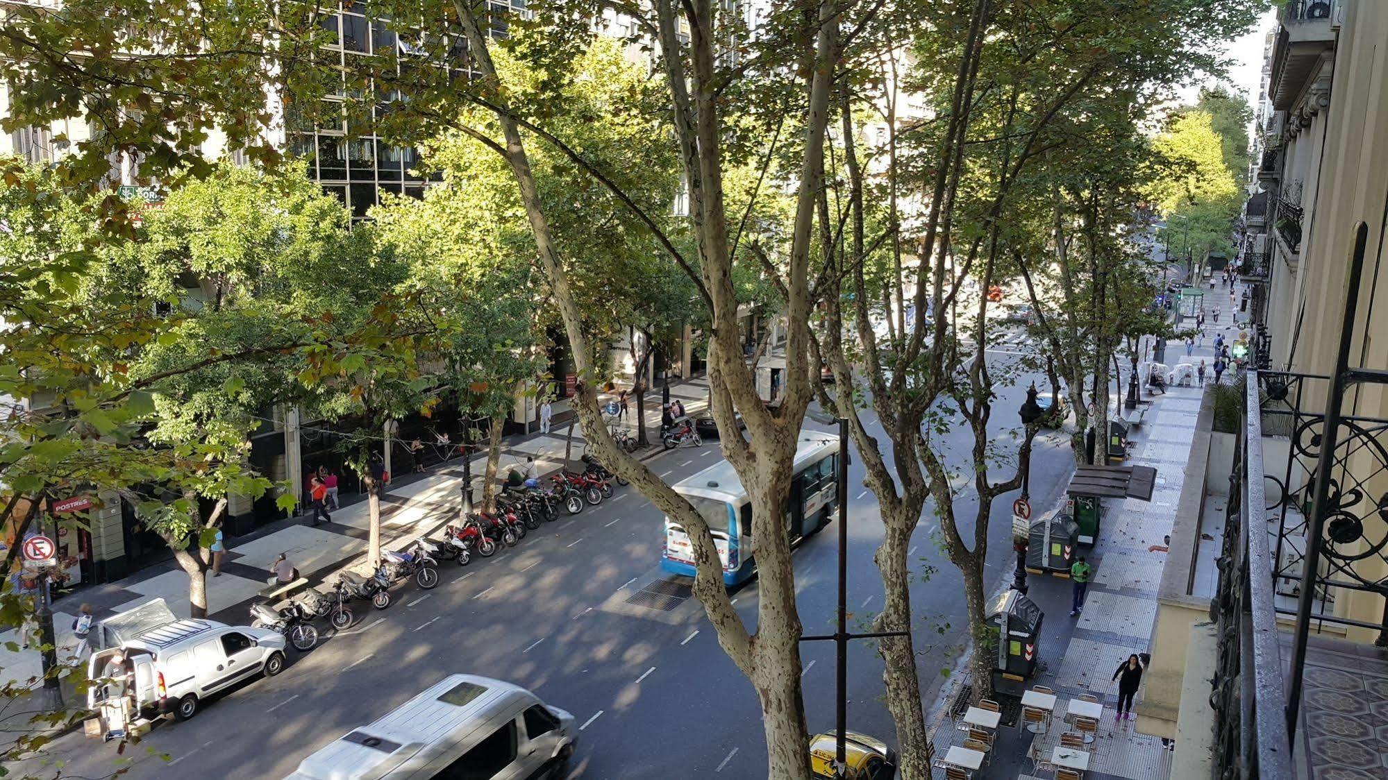 Hotel Avenida Buenos Aires Buitenkant foto